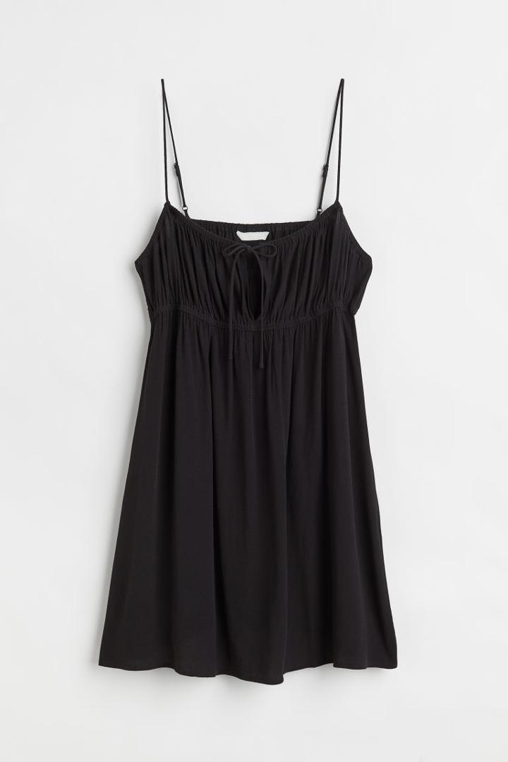 H & M - Crped Dress - Black