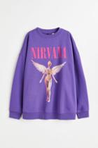 H & M - Oversized Printed Sweatshirt - Purple