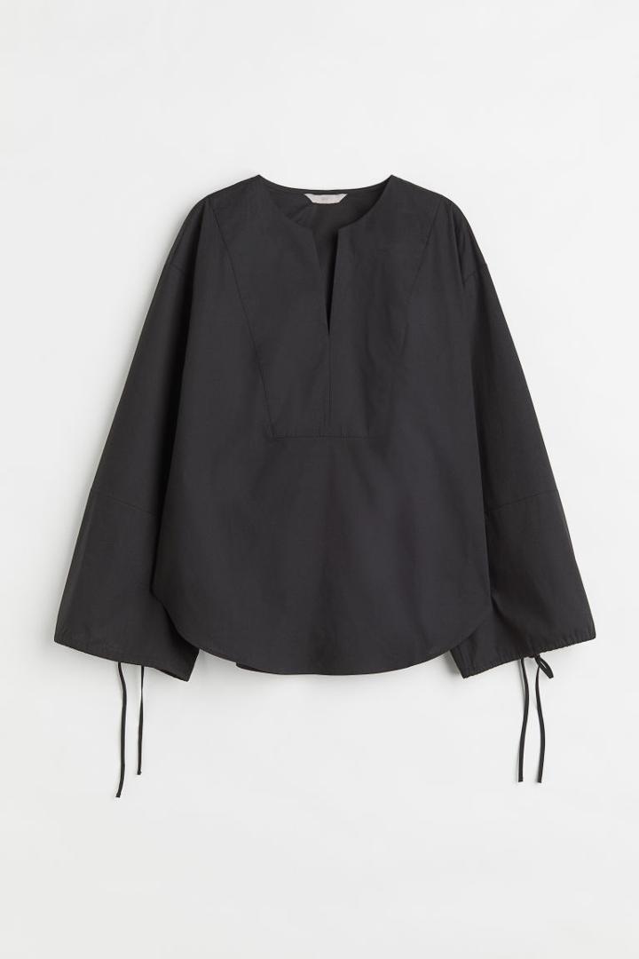 H & M - V-neck Blouse - Black