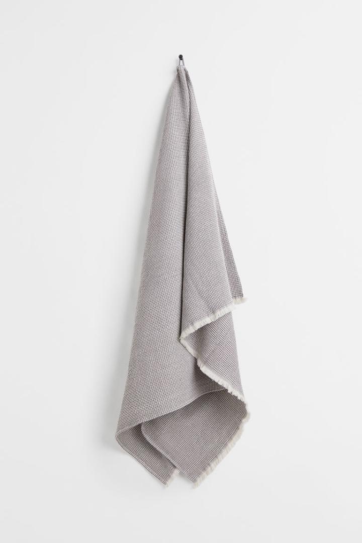 H & M - Waffled Bath Sheet - Gray