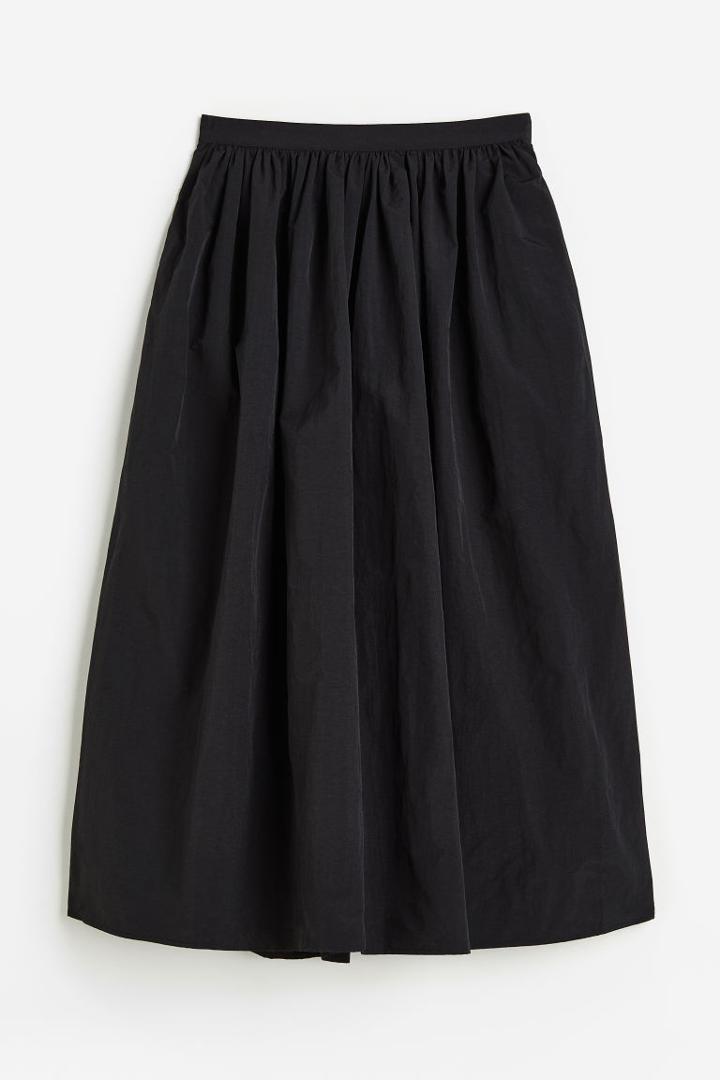 H & M - Voluminous Skirt - Black