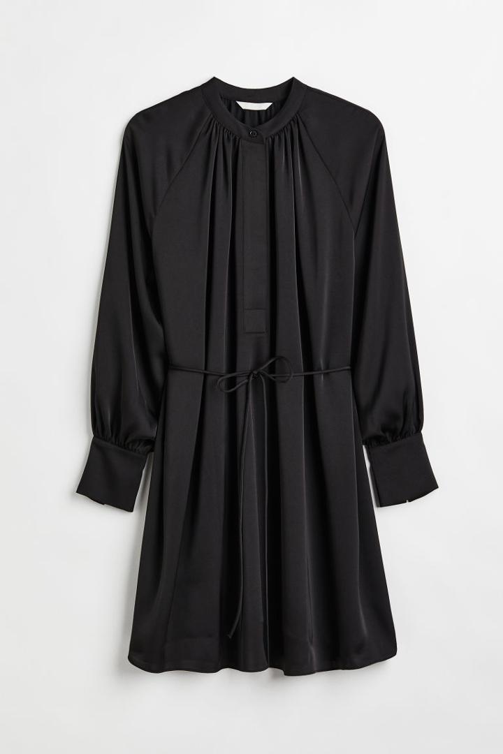 H & M - Short Satin Dress - Black