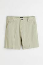 H & M - Regular Fit Chino Shorts - Green