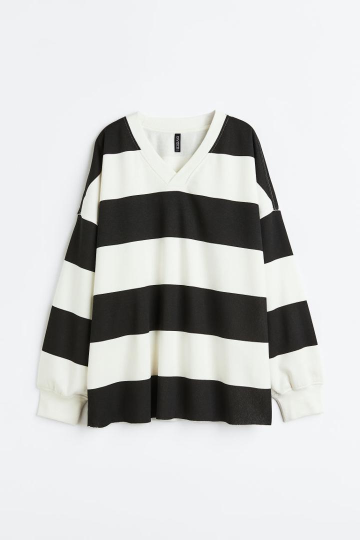 H & M - Oversized V-neck Sweatshirt - White