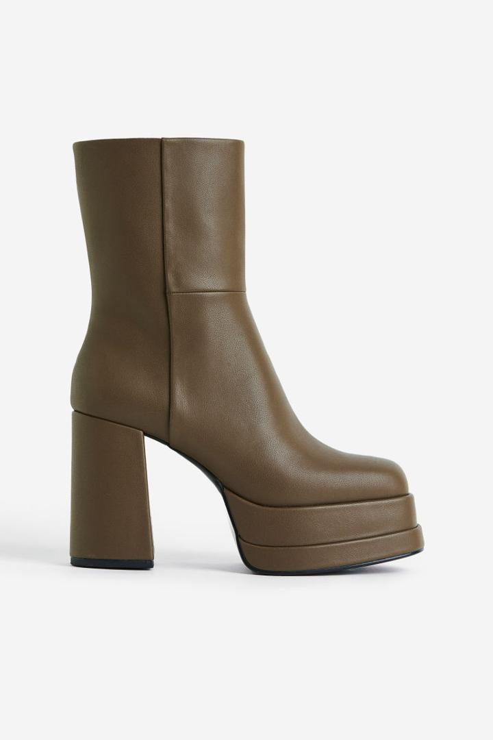 H & M - Heeled Platform Boots - Beige