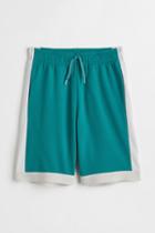 H & M - Basketball Shorts - Green