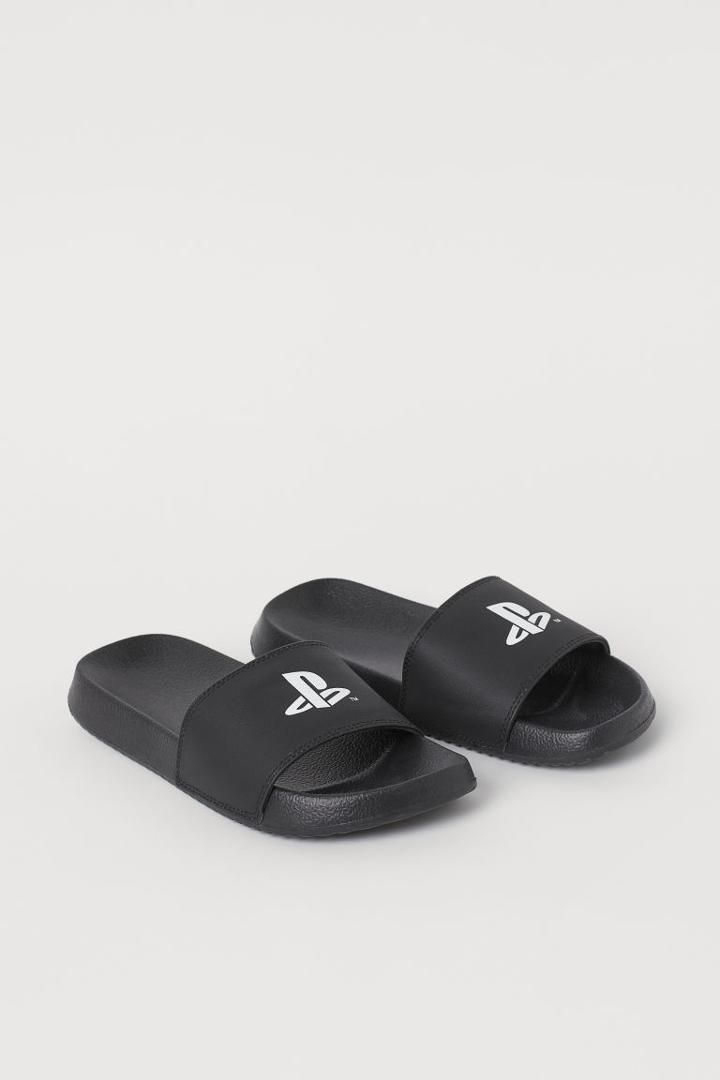 H & M - Printed Pool Shoes - Black