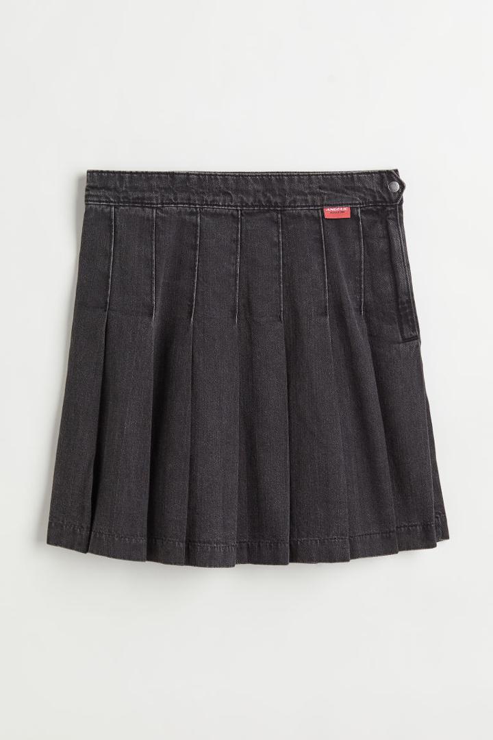H & M - Pleated Denim Skirt - Black