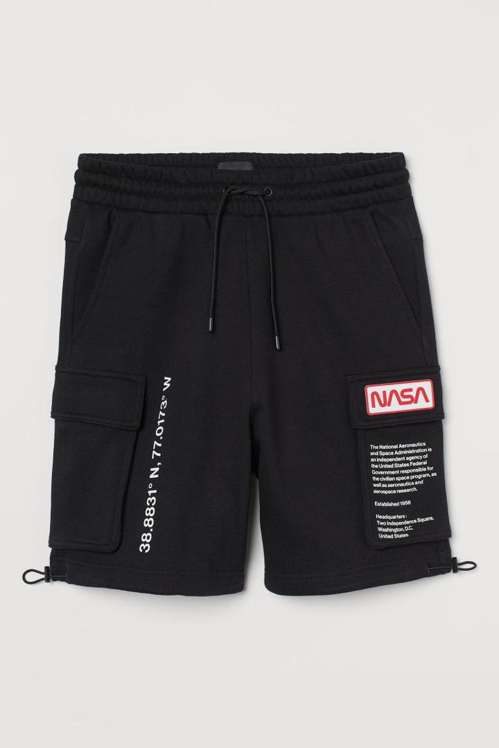 H & M - Printed Sweatshirt Shorts - Black