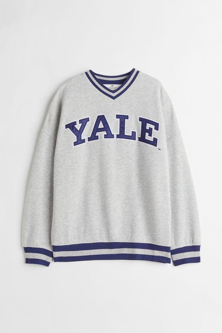 H & M - Sweatshirt With Motif - Gray