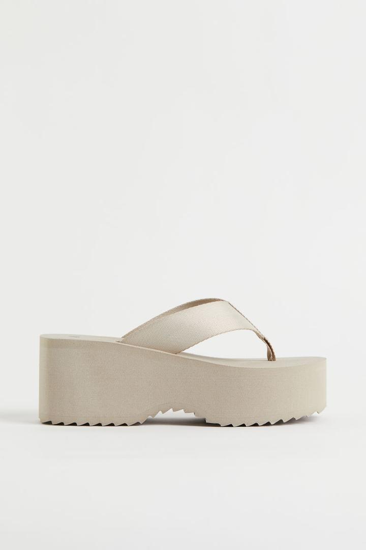 H & M - Platform Flip-flops - Beige