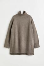 H & M - Mama Turtleneck Sweater - Beige