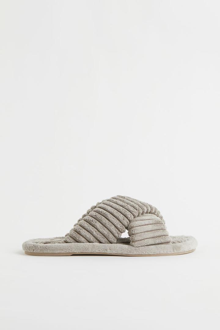 H & M - Slippers - Brown