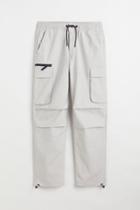 H & M - Relaxed Fit Cargo Pants - Gray