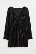 H & M - H & M+ Crushed Velour Dress - Black