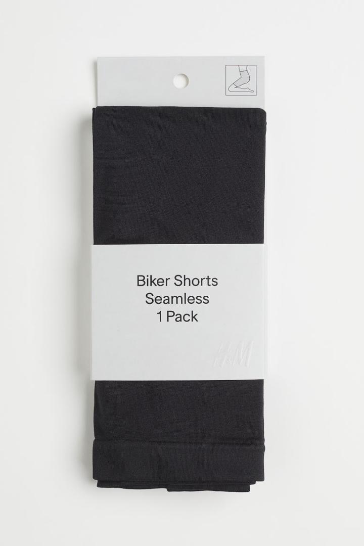 H & M - Seamless Biker Shorts - Black