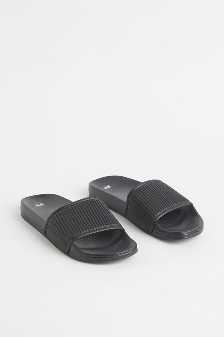 H & M - Fluted Pool Shoes - Black