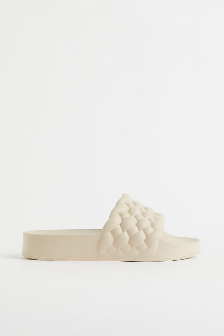 H & M - Textured Pool Shoes - Beige