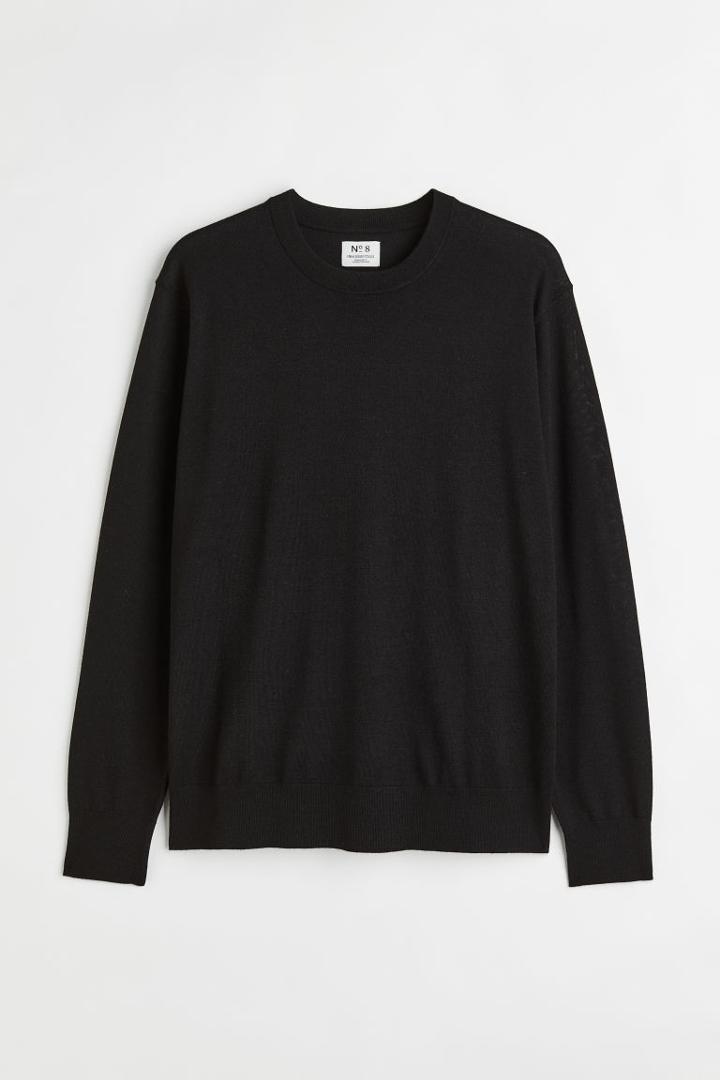 H & M - Essentials No 8: The Crewneck - Black