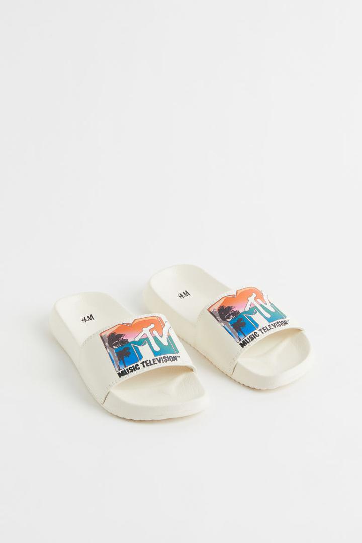 H & M - Printed Pool Shoes - White