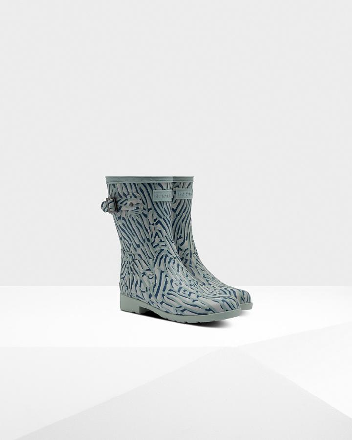 Women's Refined Slim Fit Coral Print Short Rain Boots