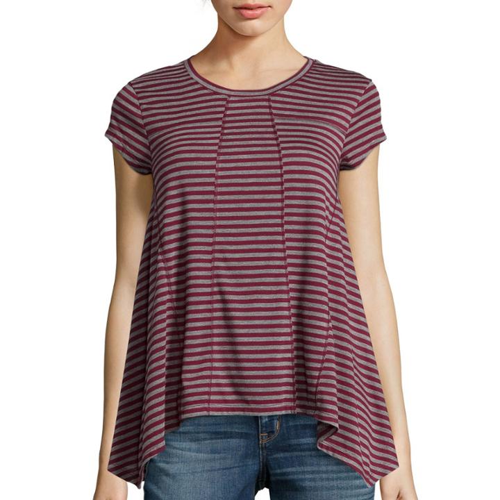 Short-sleeve Sharkbite-hem T-shirt