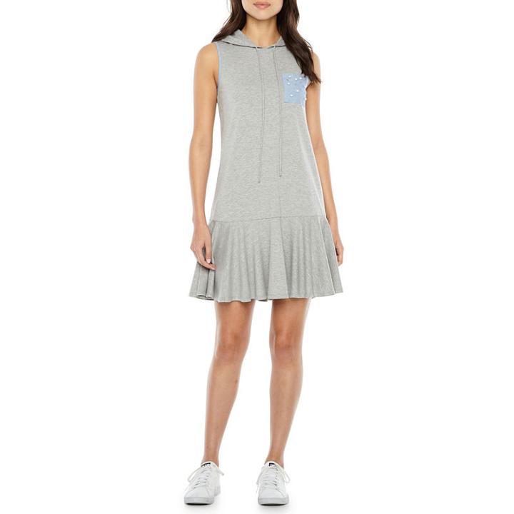 Vivi By Violet Weekend Sleeveless Shift Dress