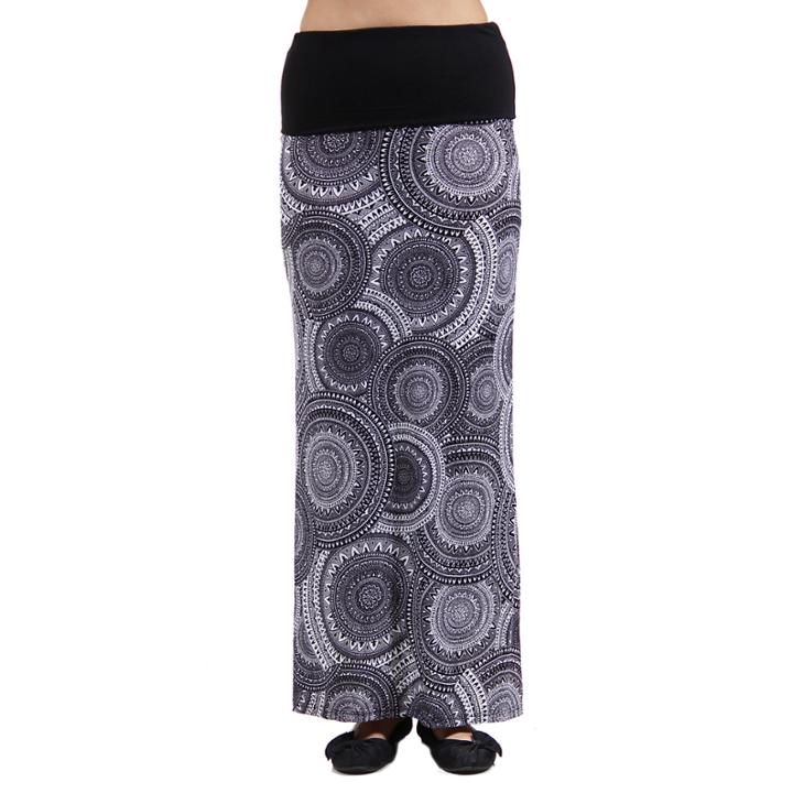 24/7 Comfort Apparel Black And White Oriental Printed Fold Over Maxi Skirt