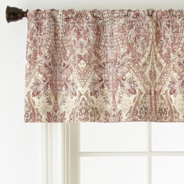 Linden Street Kenora Valance