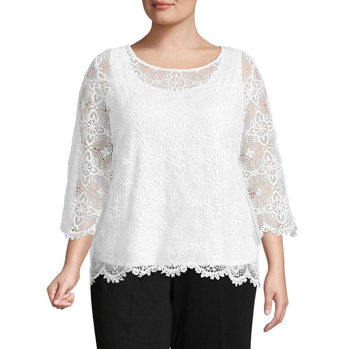 Lark Lane Je T'aime Medallion Lace Top- Plus