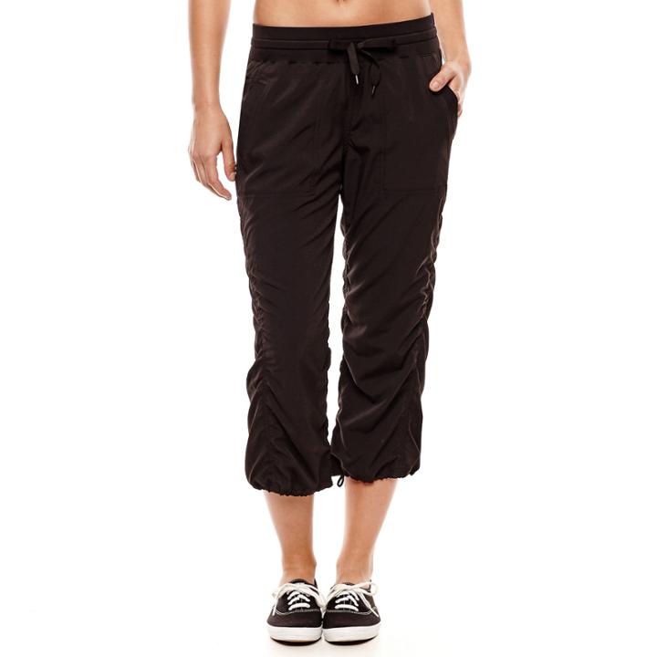 Xersion&trade; Woven Capris