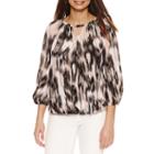 Bold Elements 3/4 Sleeve Neck Lace Top