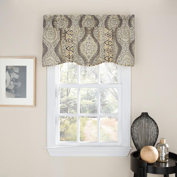Waverly Moonlight Medallion Rod-pocket Scallop Valance