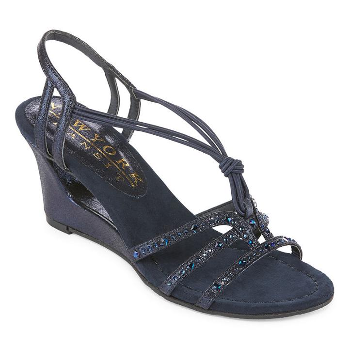 New York Transit News To Me Womens Wedge Sandals