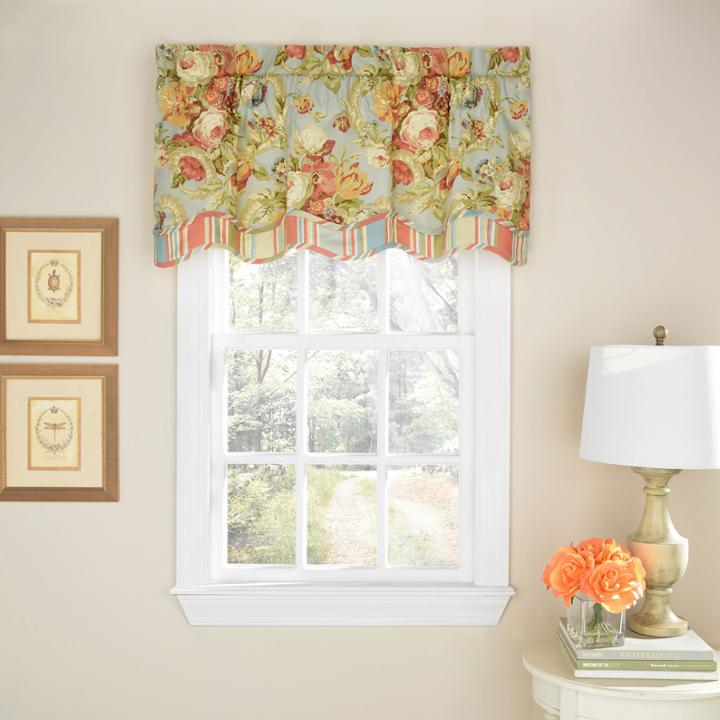 Waverly Spring Bling Rod-pocket Scallop Valance
