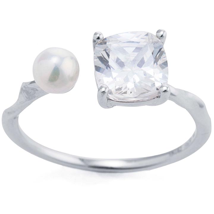 Silver Treasures Womens Clear Stackable Ring