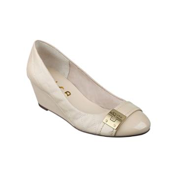 Unisa Serafina Wedge Pumps