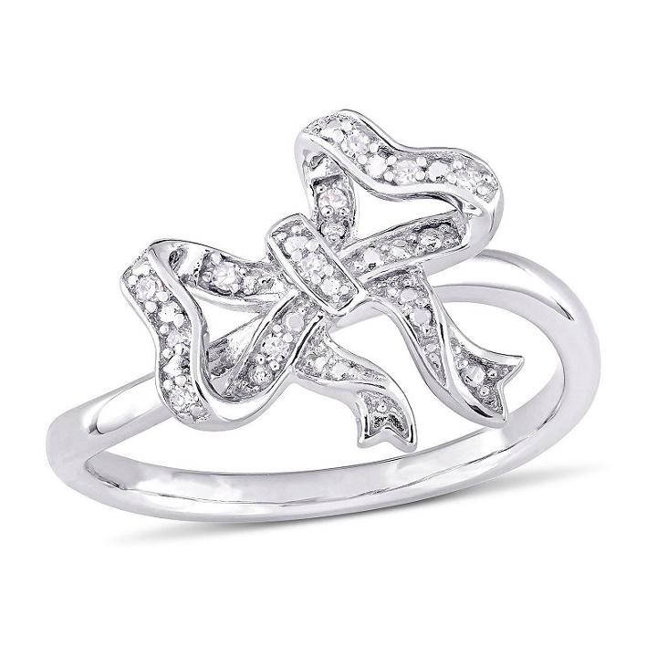 Laura Ashley Womens Diamond Accent White Diamond Sterling Silver Cocktail Ring