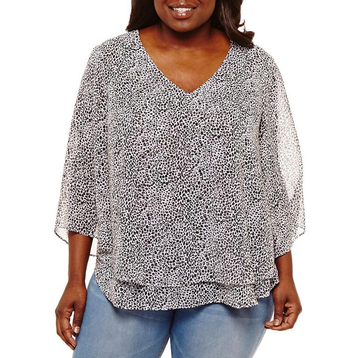 Boutique + 3/4 Sleeve V Neck Woven Floral Blouse - Plus