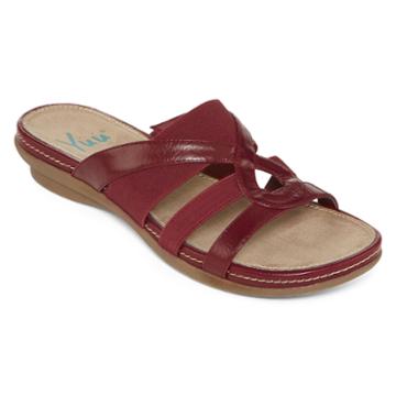 Yuu&trade; Amelia Sandals