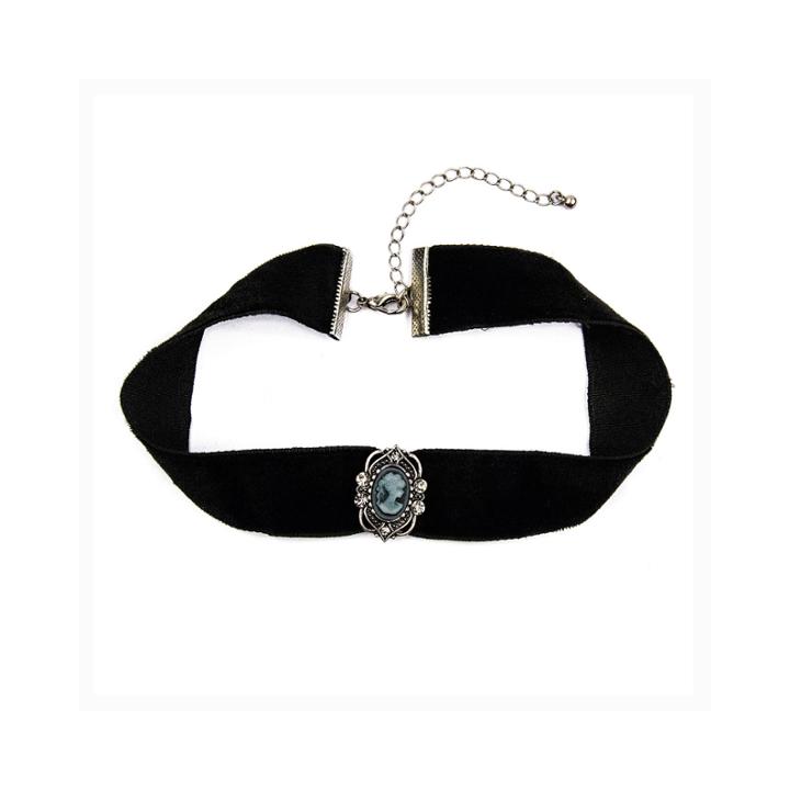 Decree Velvet Cameo Choker Necklace