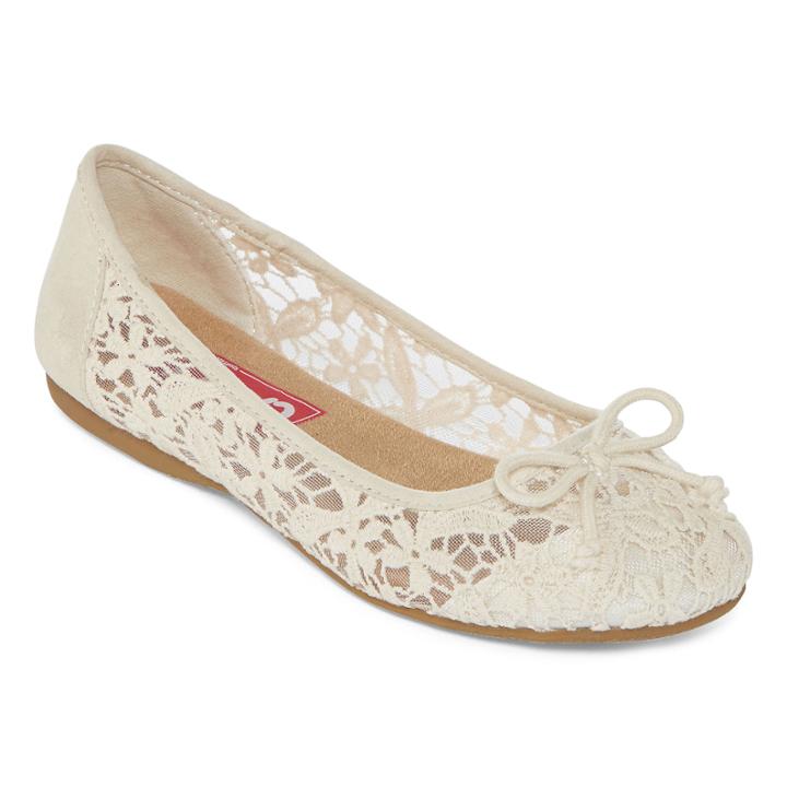 Pop Perfect Macrame Ballet Flats