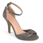 Journee Collection Quincy Womens Pumps