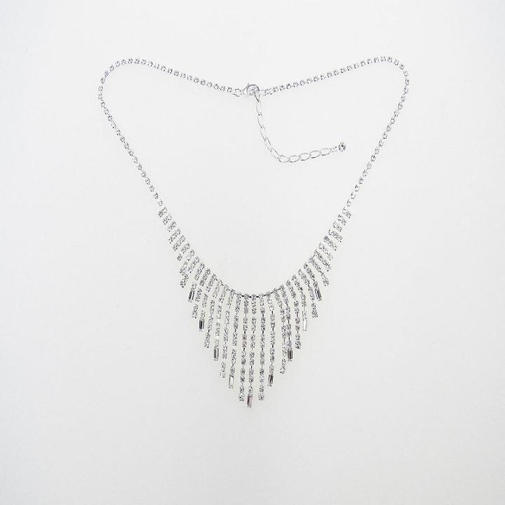 Vieste Rosa Womens Clear Statement Necklace