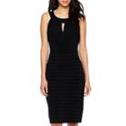 Keyhole Shutter-pleat Dress