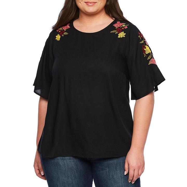 Boutique + Short Sleeve T-shirt - Plus