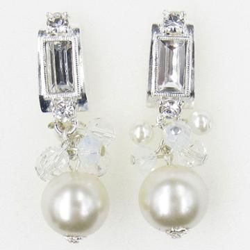 Vieste Rosa Vieste Fashion Pearl Drop Earrings