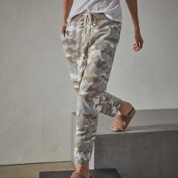James Perse Cropped Camo Trouser