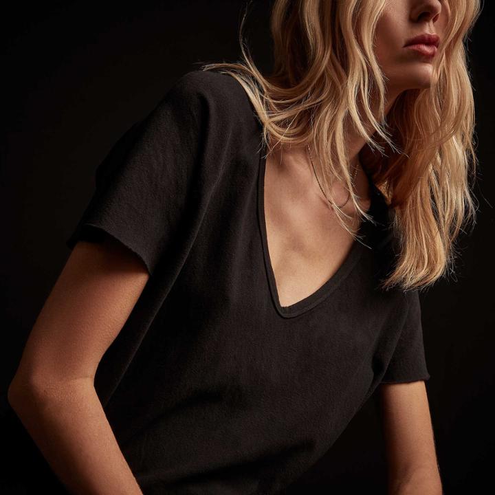 James Perse Recycled Brushed Soft V Raglan Tee