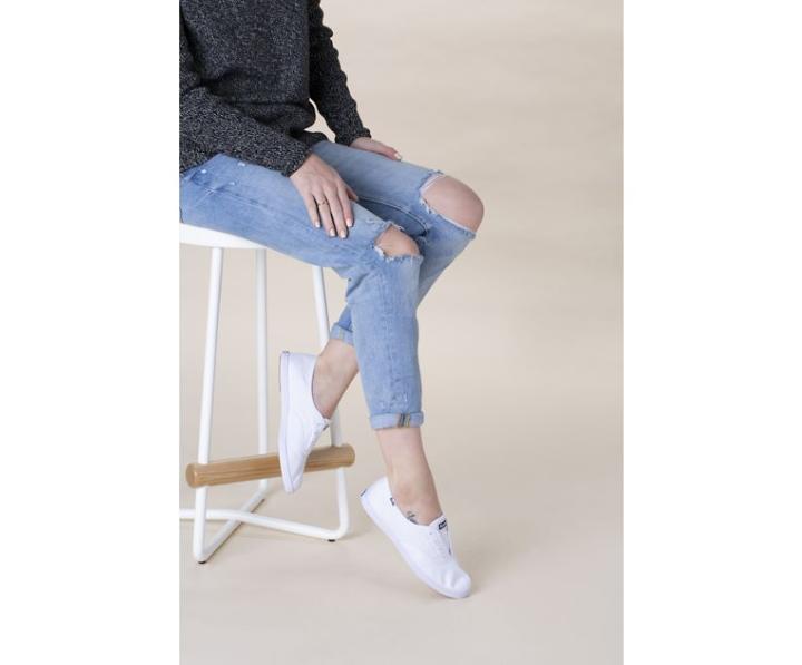 Keds Chillax Basics White, Size 10m Women Inchess Shoes